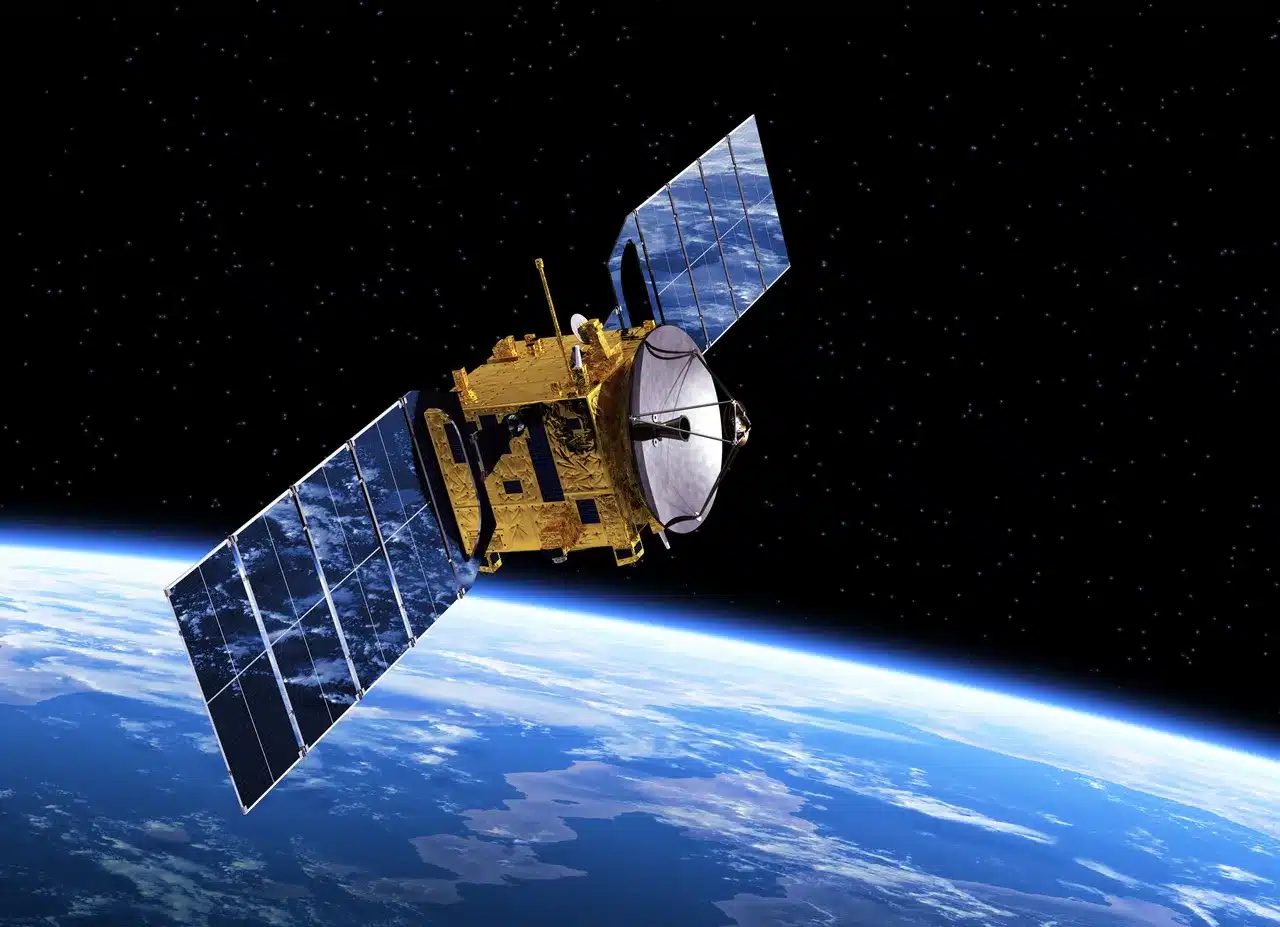 communication-satellite-orbiting-earth-3d-model